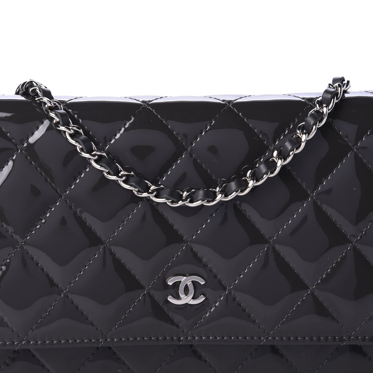 Patent Quilted Wallet On Chain WOC Black