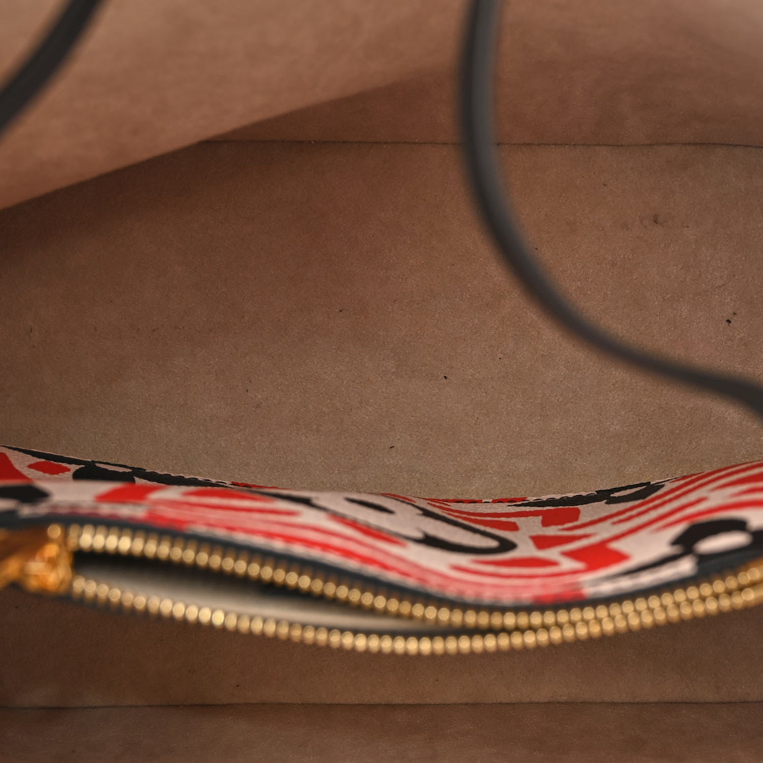 Louis Vuitton Monogram Giant Crafty NeoNoe MM Creme Rouge Black 5 of 9
