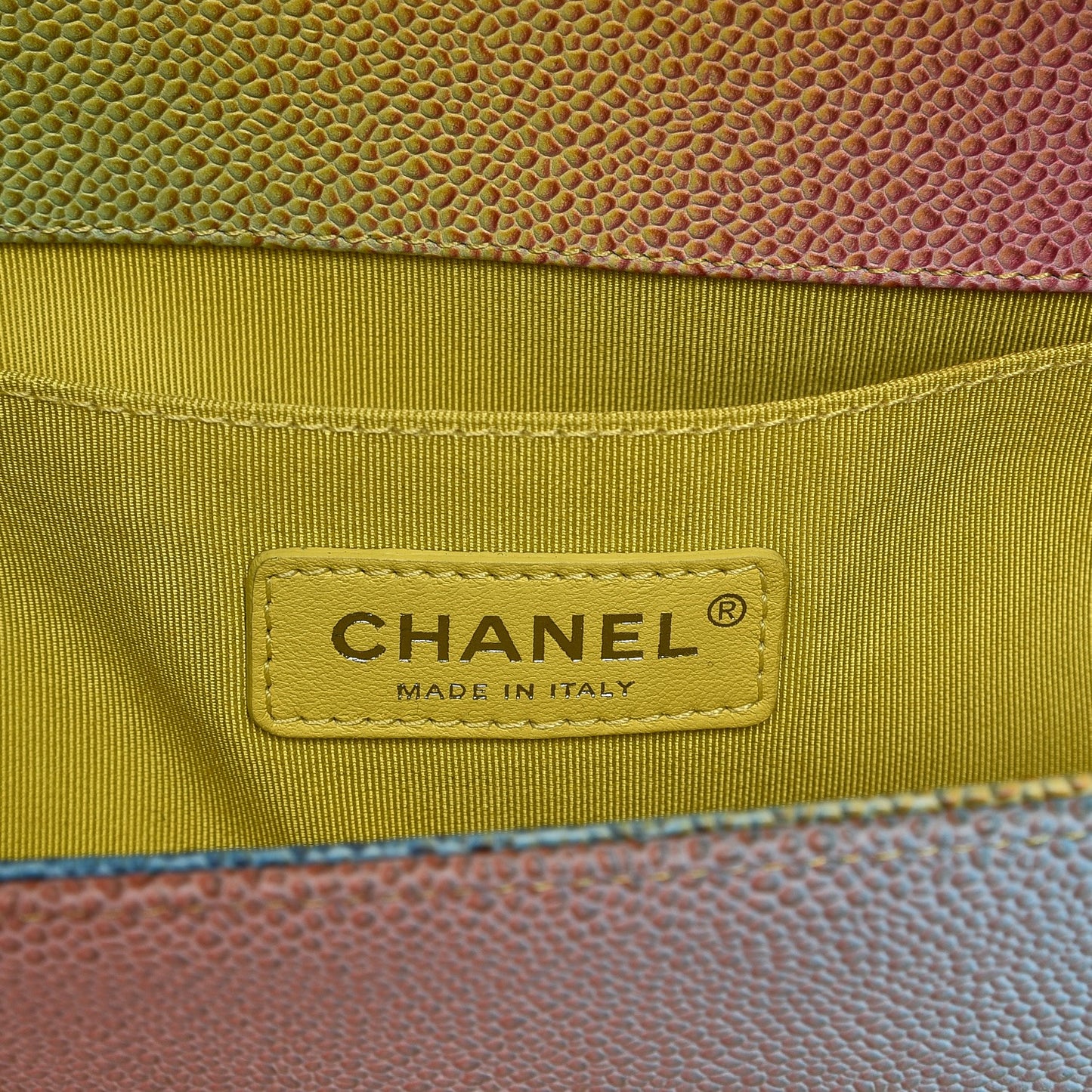 Caviar Quilted Medium Cuba Rainbow Boy Flap Multicolor