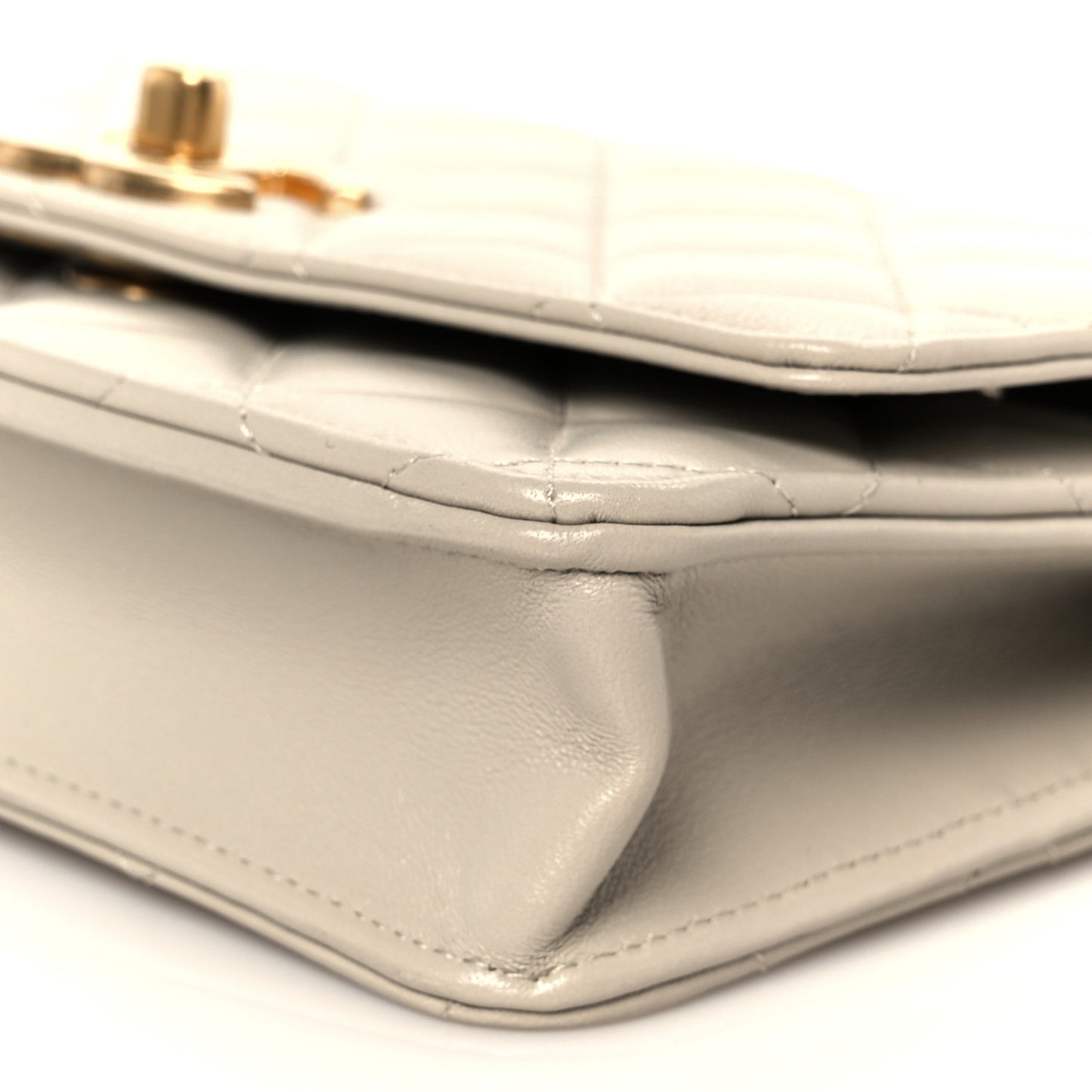 Lambskin Quilted CC Wallet on Chain WOC Light Beige