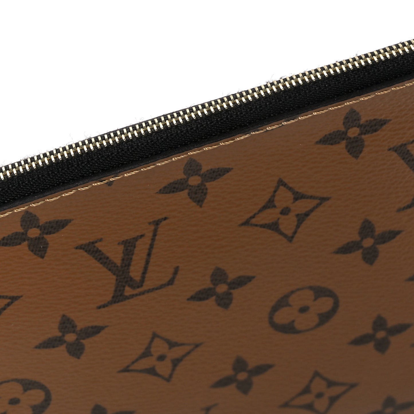 Reverse Monogram Carry It Pochette