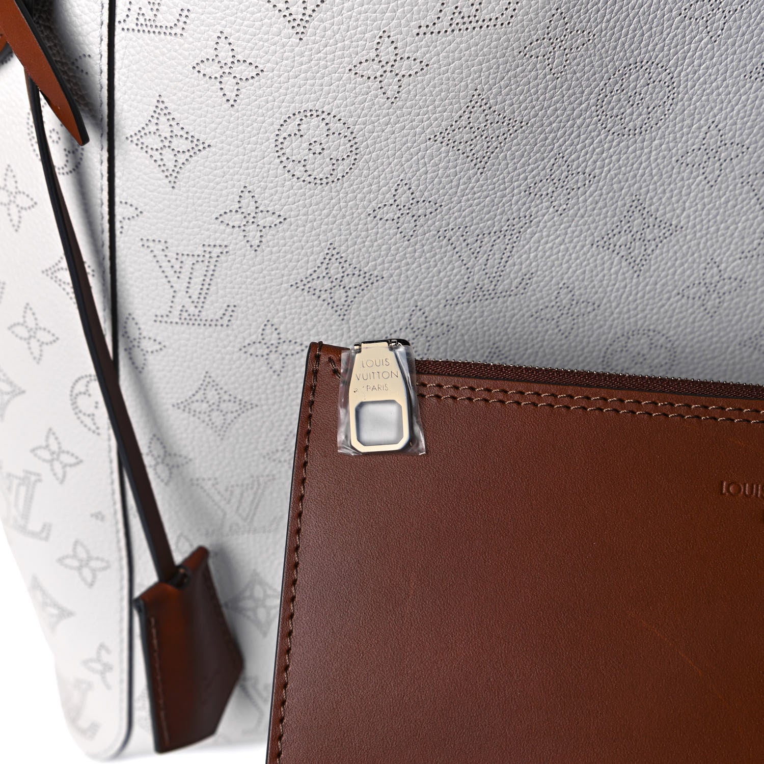 Louis Vuitton Mahina Hina MM Mist 16 of 16