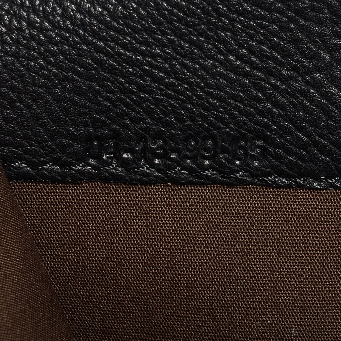 Calfskin Aurore Wallet on Chain Black