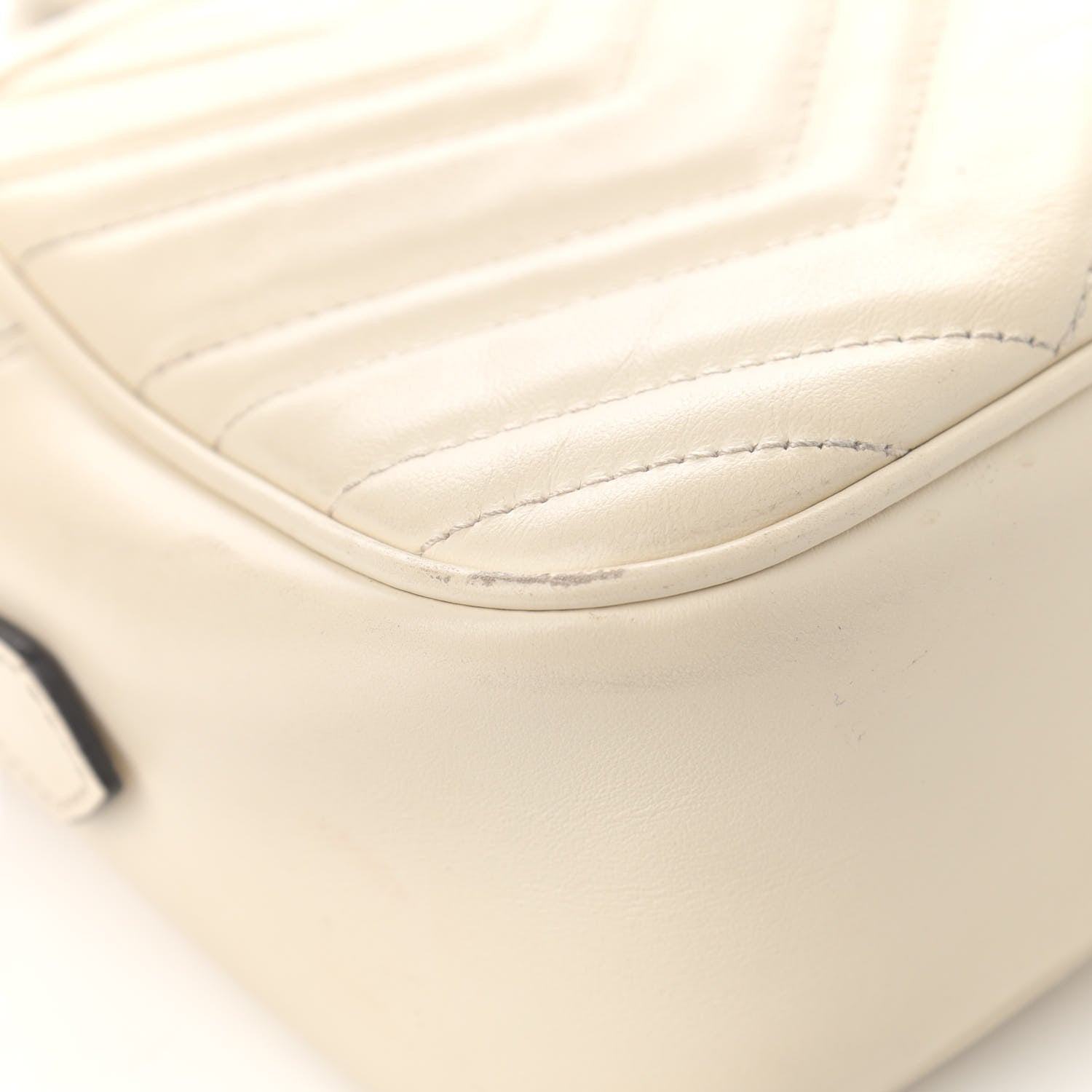 Gucci Calfskin Matelasse Small GG Marmont Chain Shoulder Bag White 9 of 15