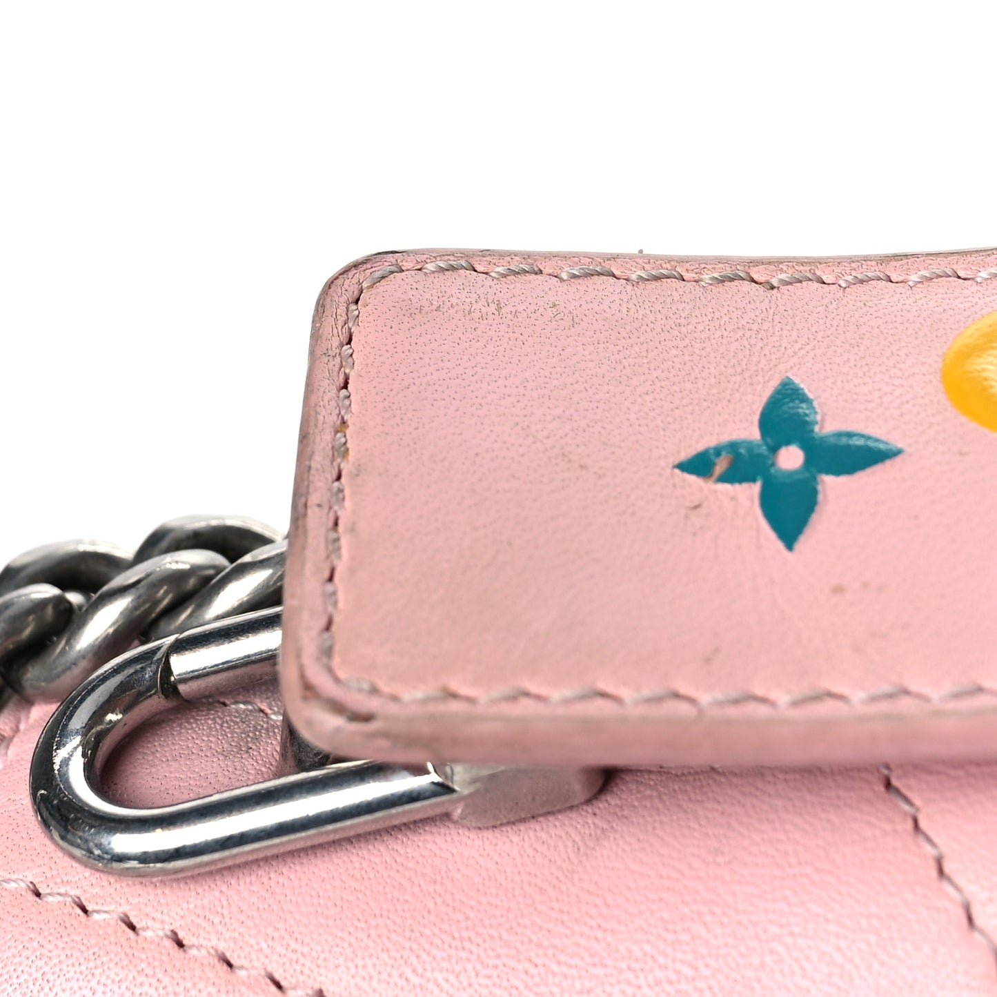 Calfskin New Wave Chain MM Smoothie Pink