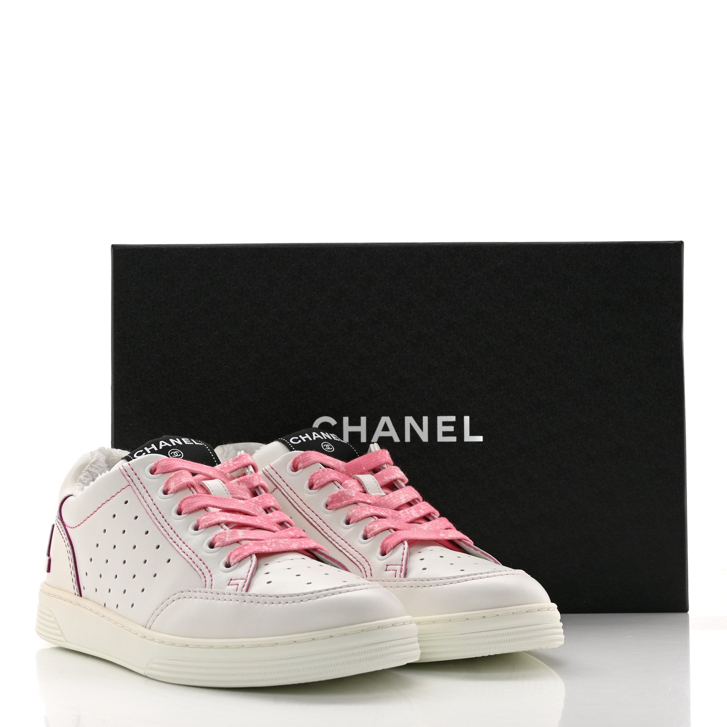 Chanel Calfskin Womens Logo Sneakers 38 White Pink 11 of 11