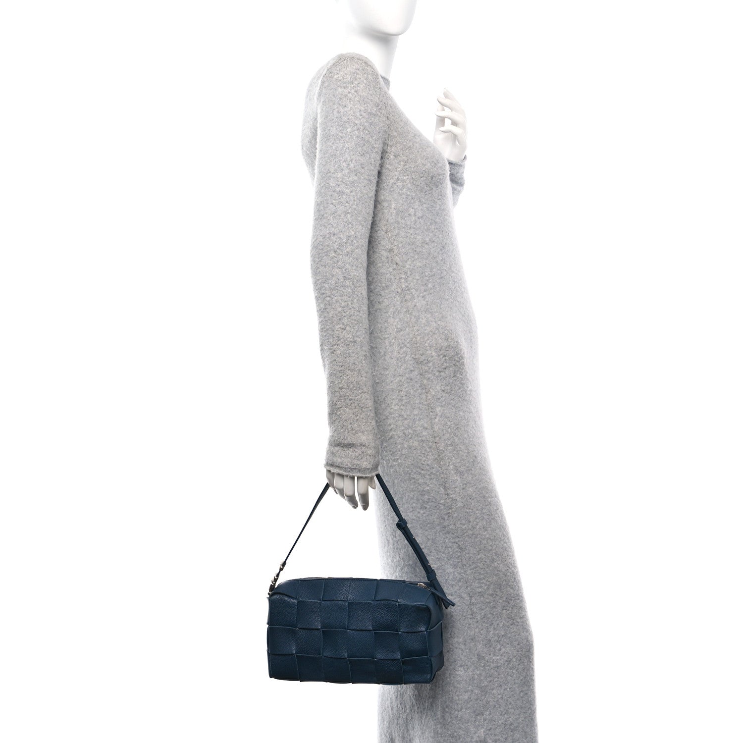 Bottega Veneta Grained Calfskin Maxi Intrecciato Brick Cassette Bag Deep Blue 2 of 9