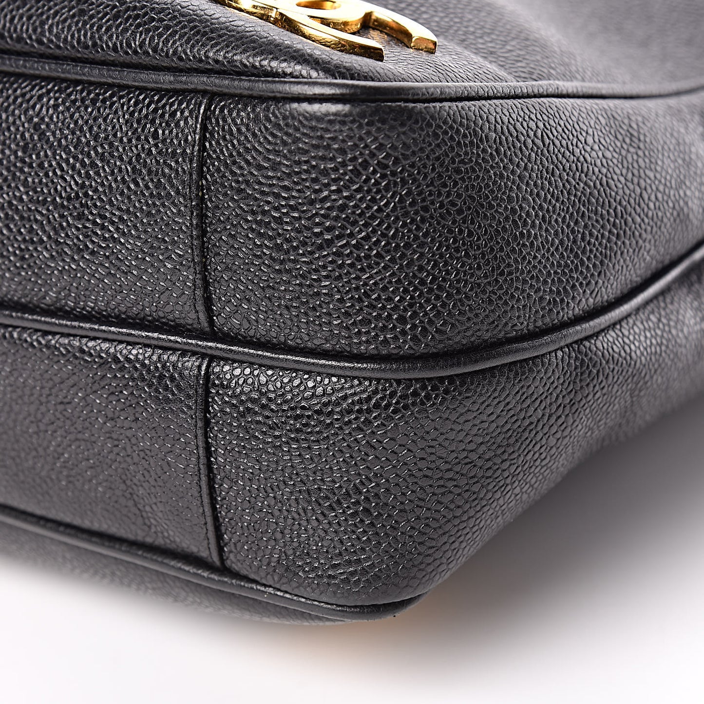 Caviar CC Shoulder Bag Black