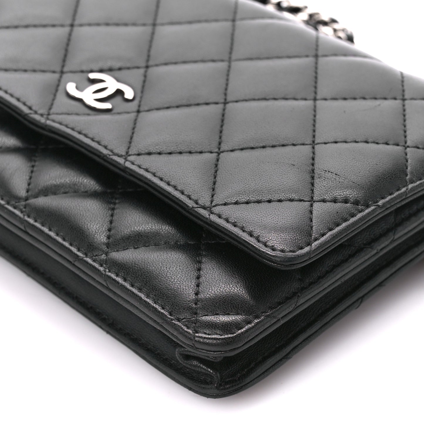 Lambskin Quilted Wallet On Chain WOC Black