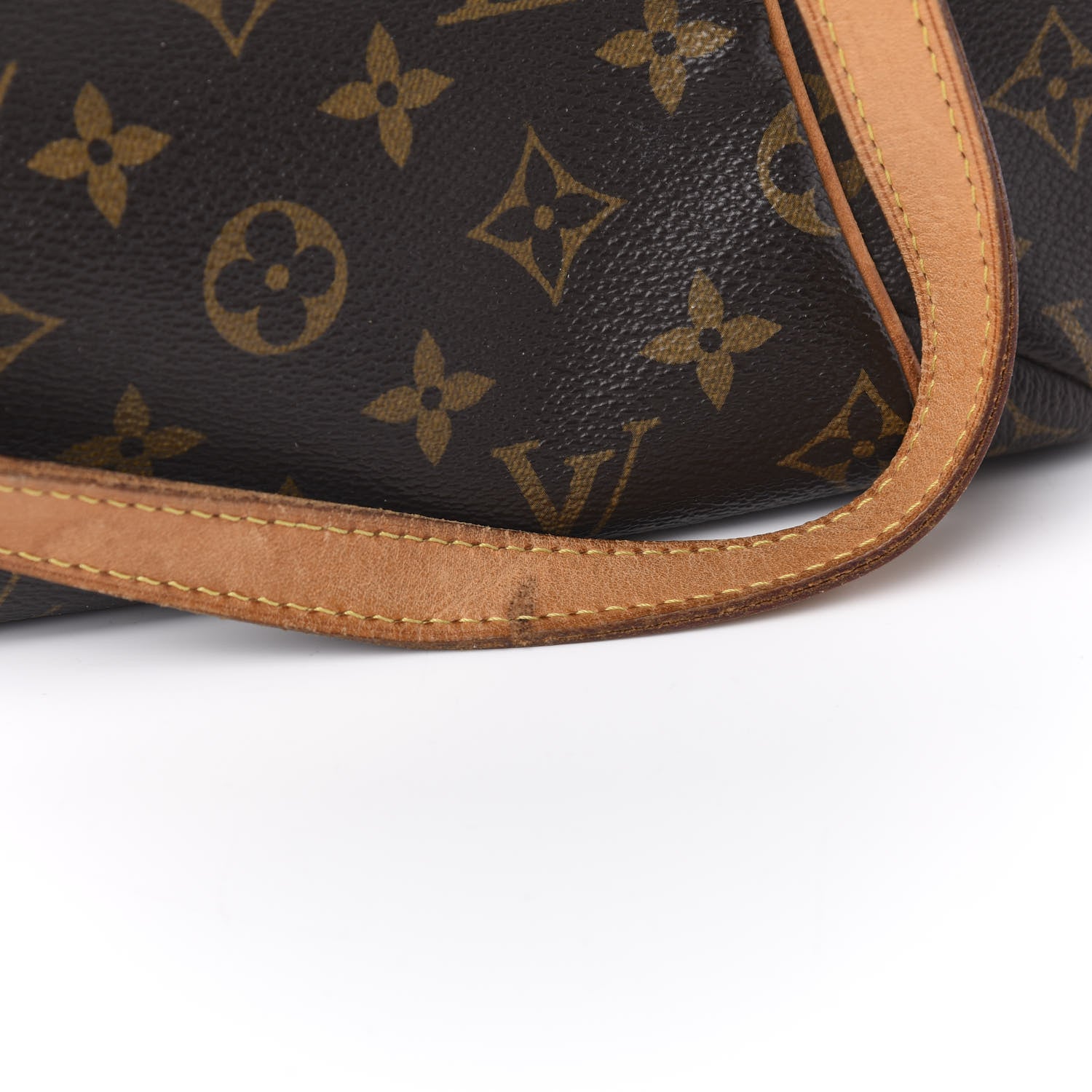 Louis Vuitton Monogram Totally MM 7 of 15