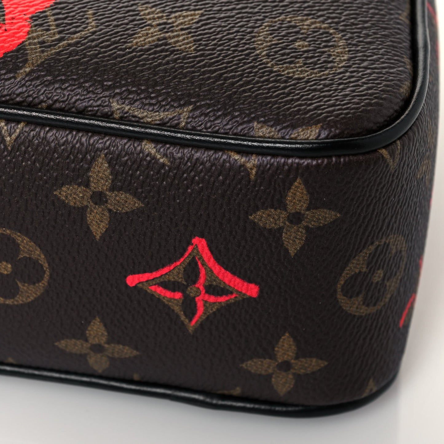 Monogram Fall In Love Sac Coeur