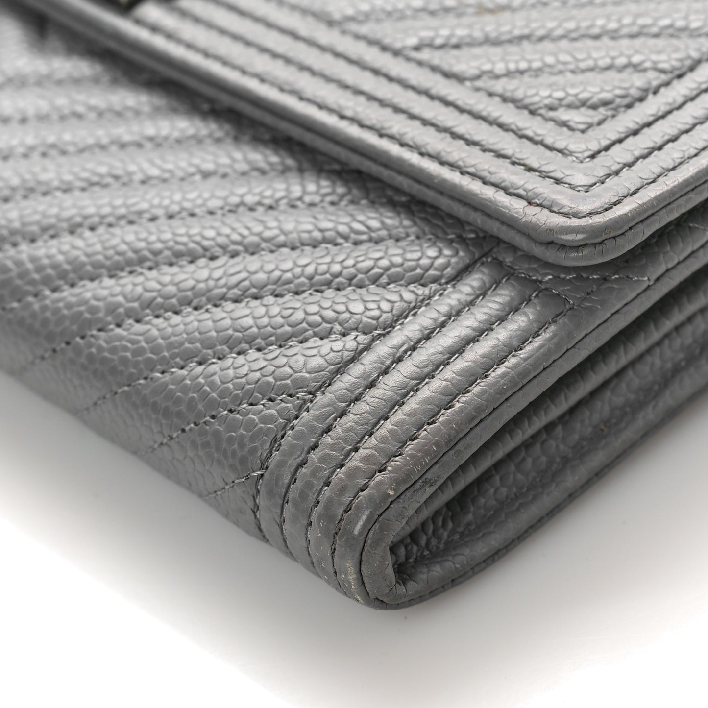 Caviar Chevron Quilted Large Boy Gusset Flap Wallet Grey