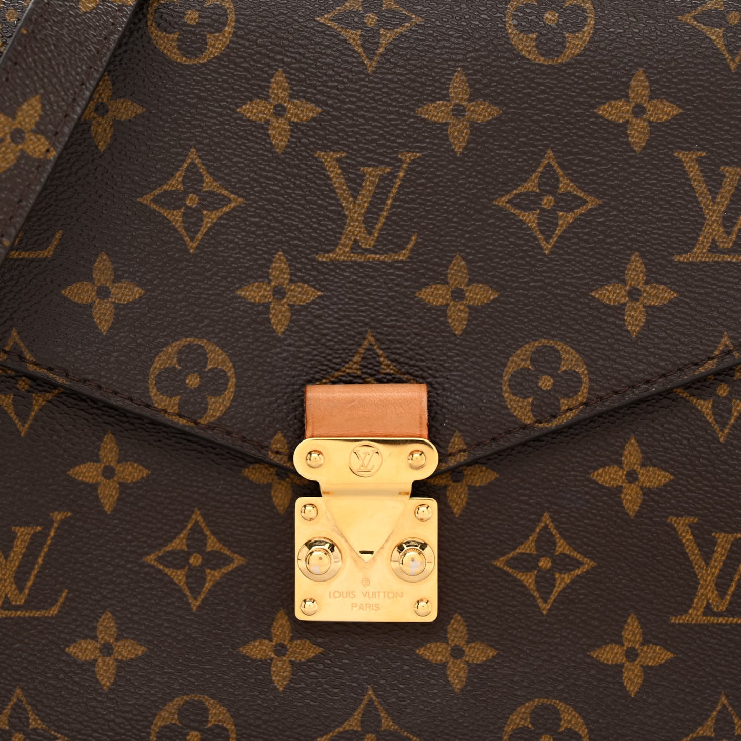 Monogram Pochette Metis