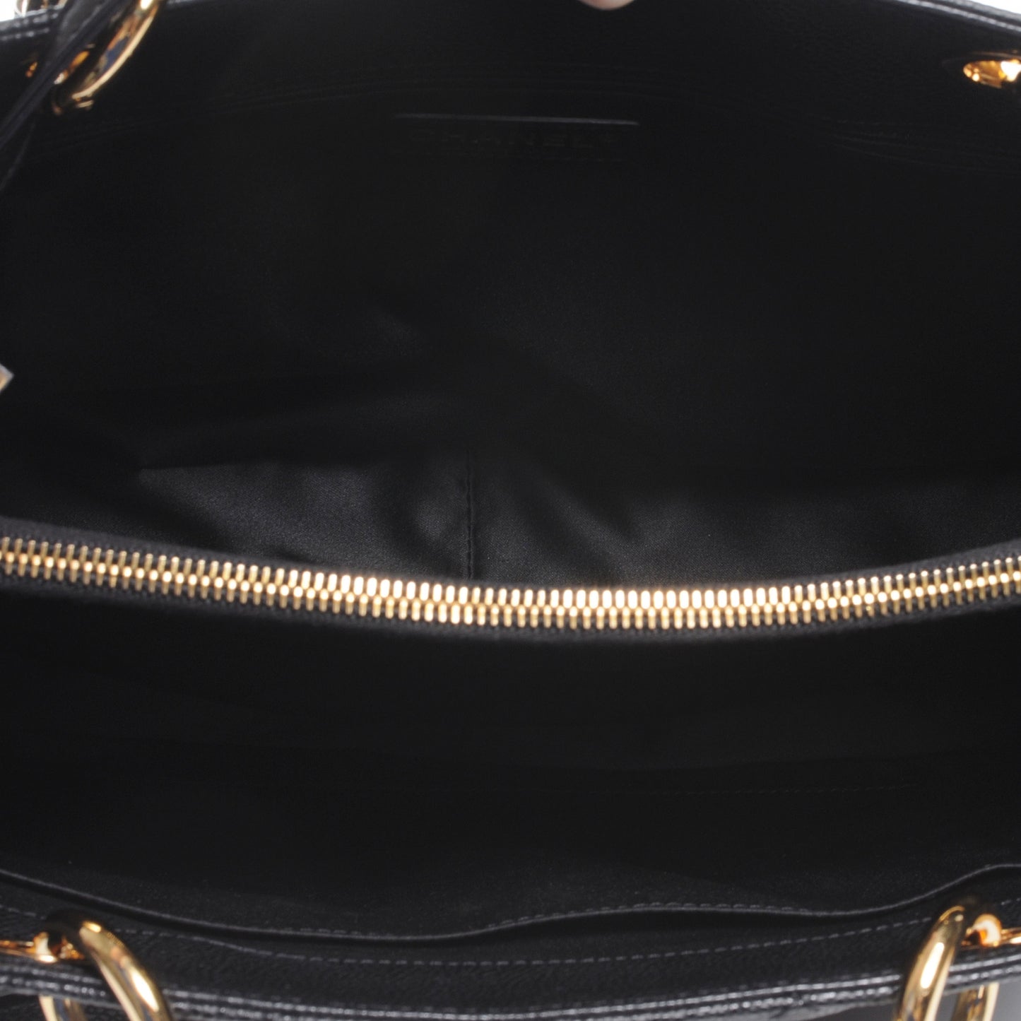 Caviar Grand Shopping Tote GST Black