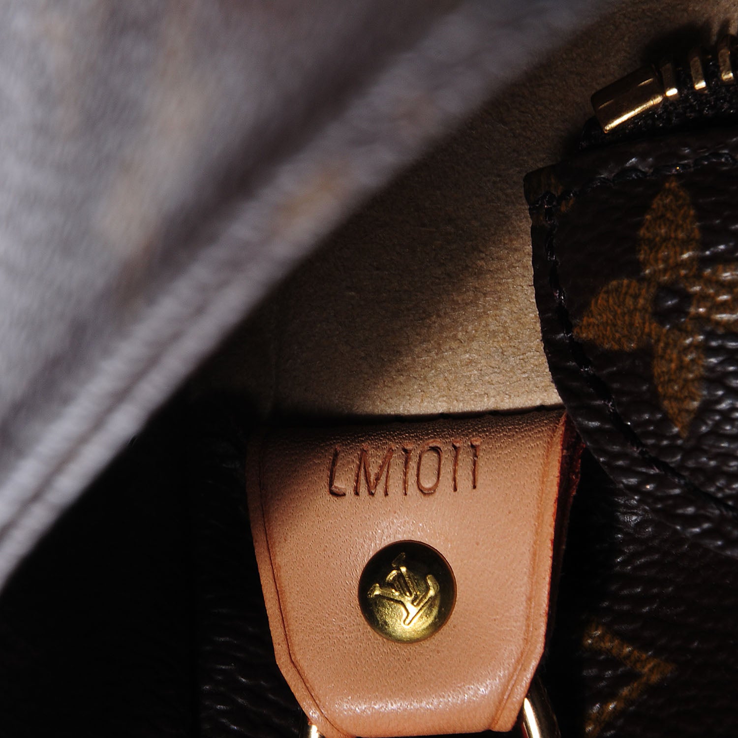 Louis Vuitton Monogram Luco 6 of 7