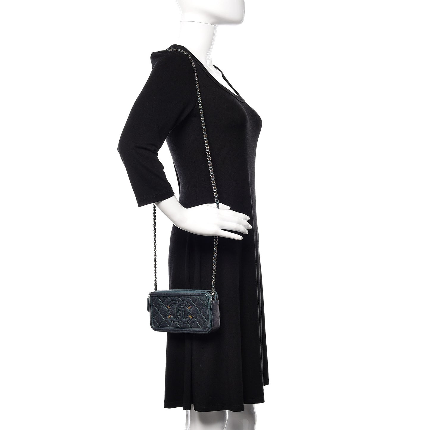 Iridescent Caviar Quilted CC Filigree Clutch With Chain Dark Turquoise