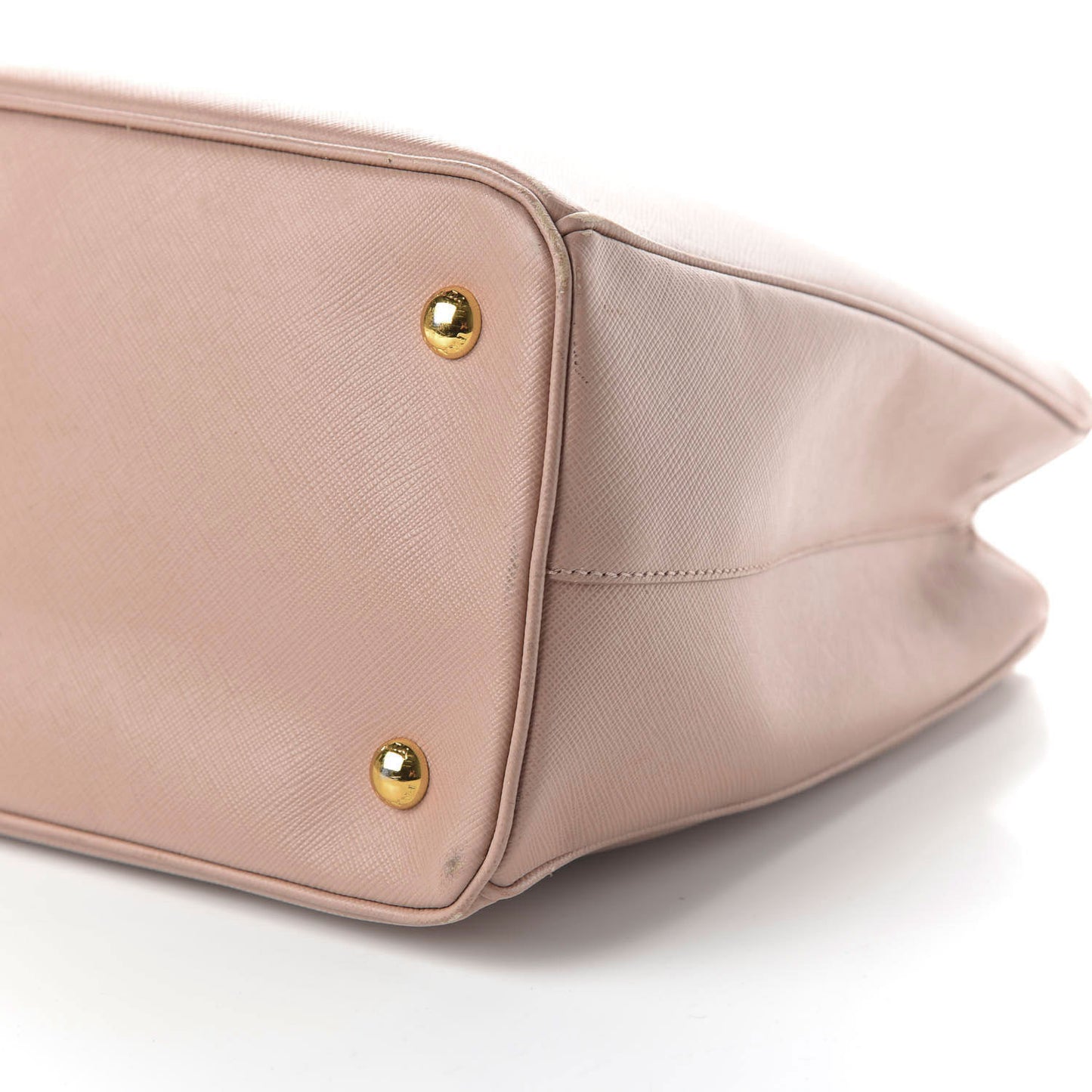 Saffiano Lux Medium Tote Cammeo
