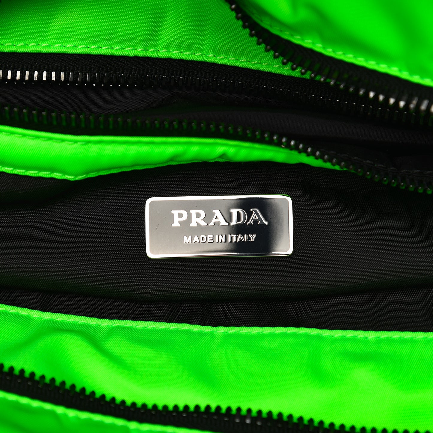 Tessuto Nylon Soft Padded Medium Shopping Tote Verde Fluo