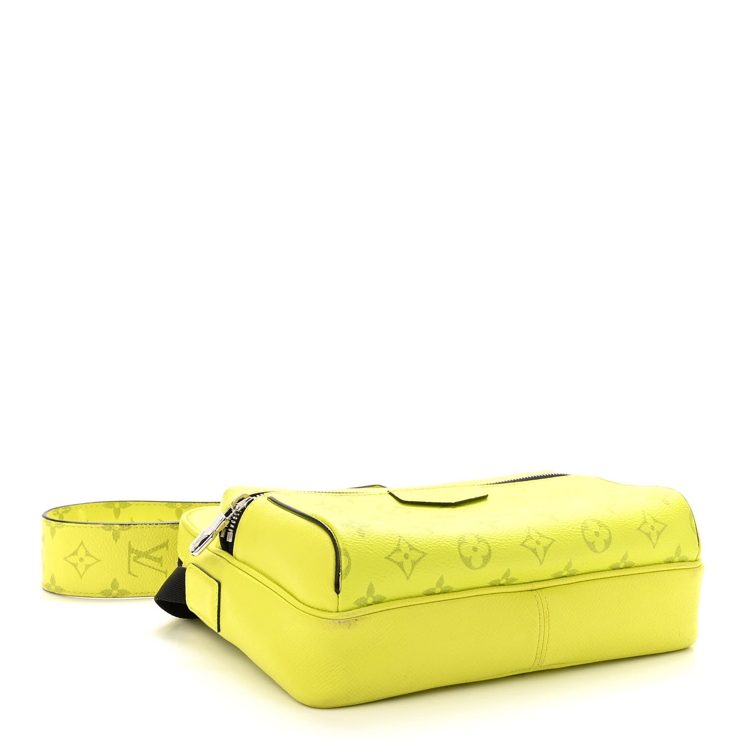 Louis Vuitton Taigarama Outdoor Messenger Yellow 4 of 10