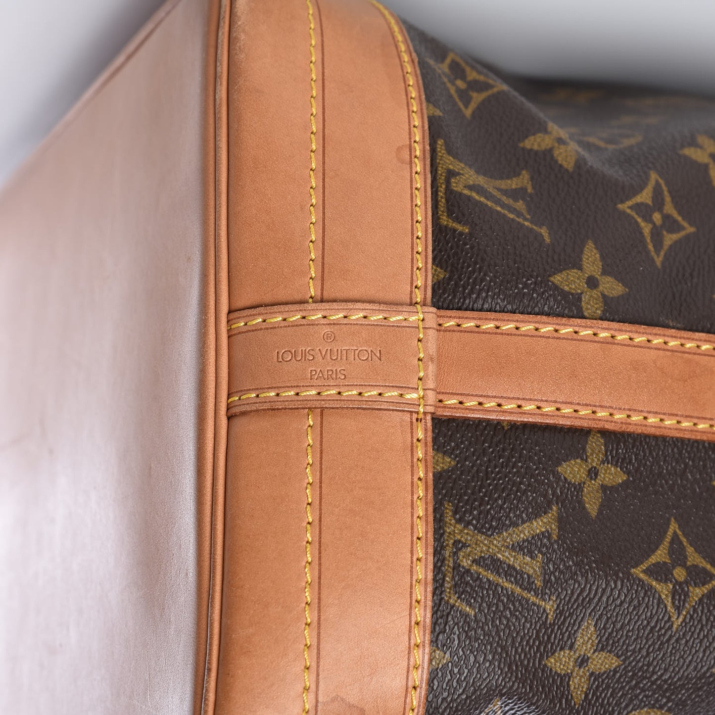 Monogram Noe