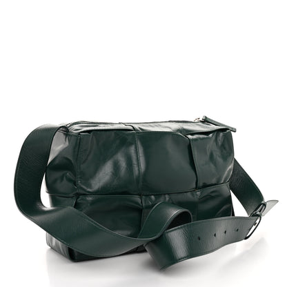 Bottega Veneta Paper Calfskin Maxi Intreccio Medium Arco Camera Bag Emerald Green 3 of 9