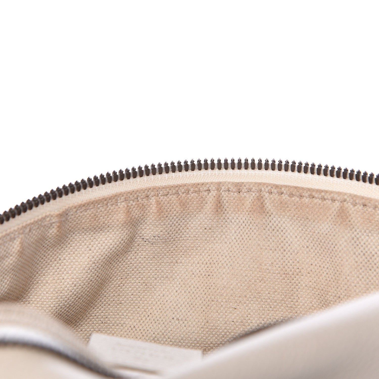 Gucci Grained Calfskin Logo Belt Bag White 14 of 18