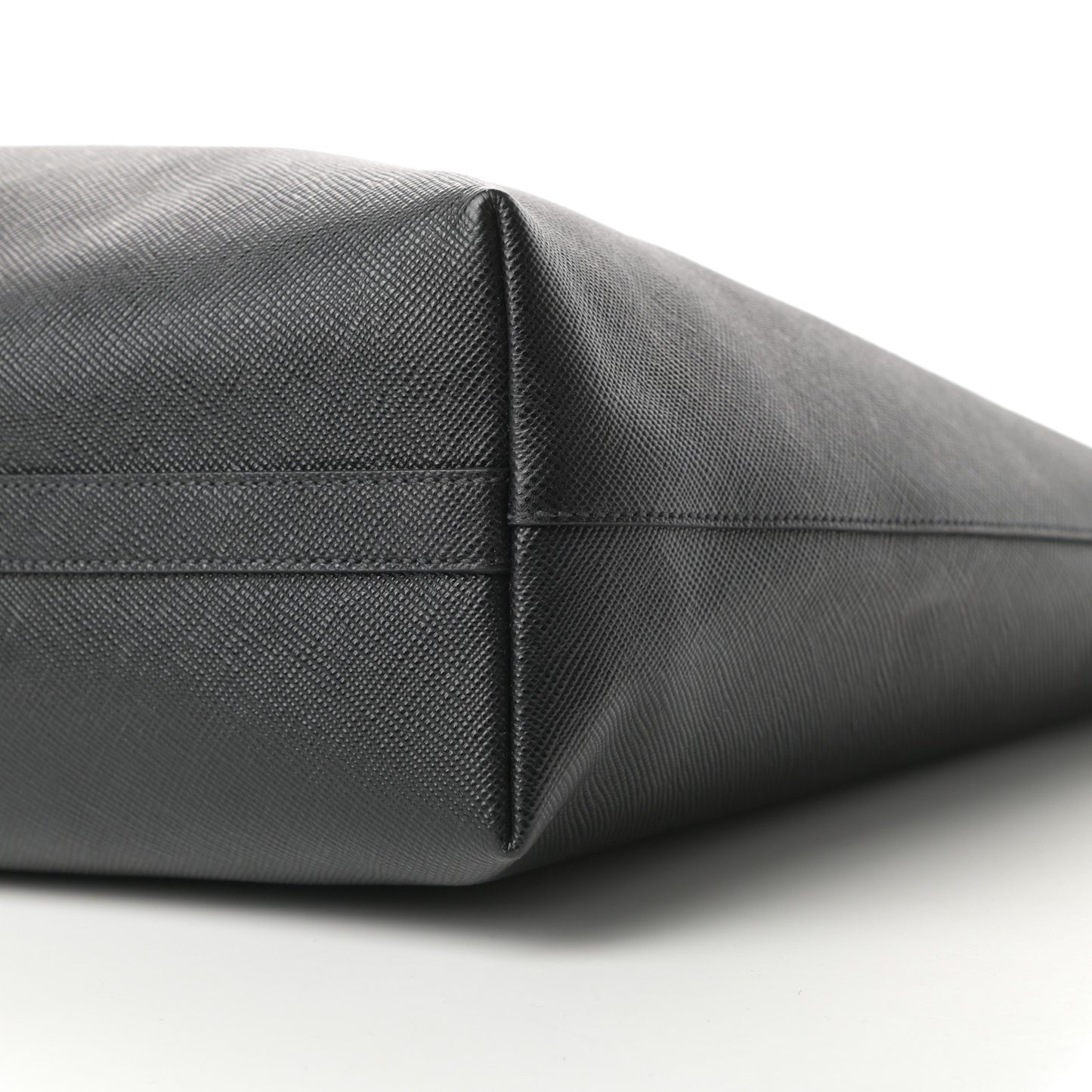 Saffiano Cuir Tote Black