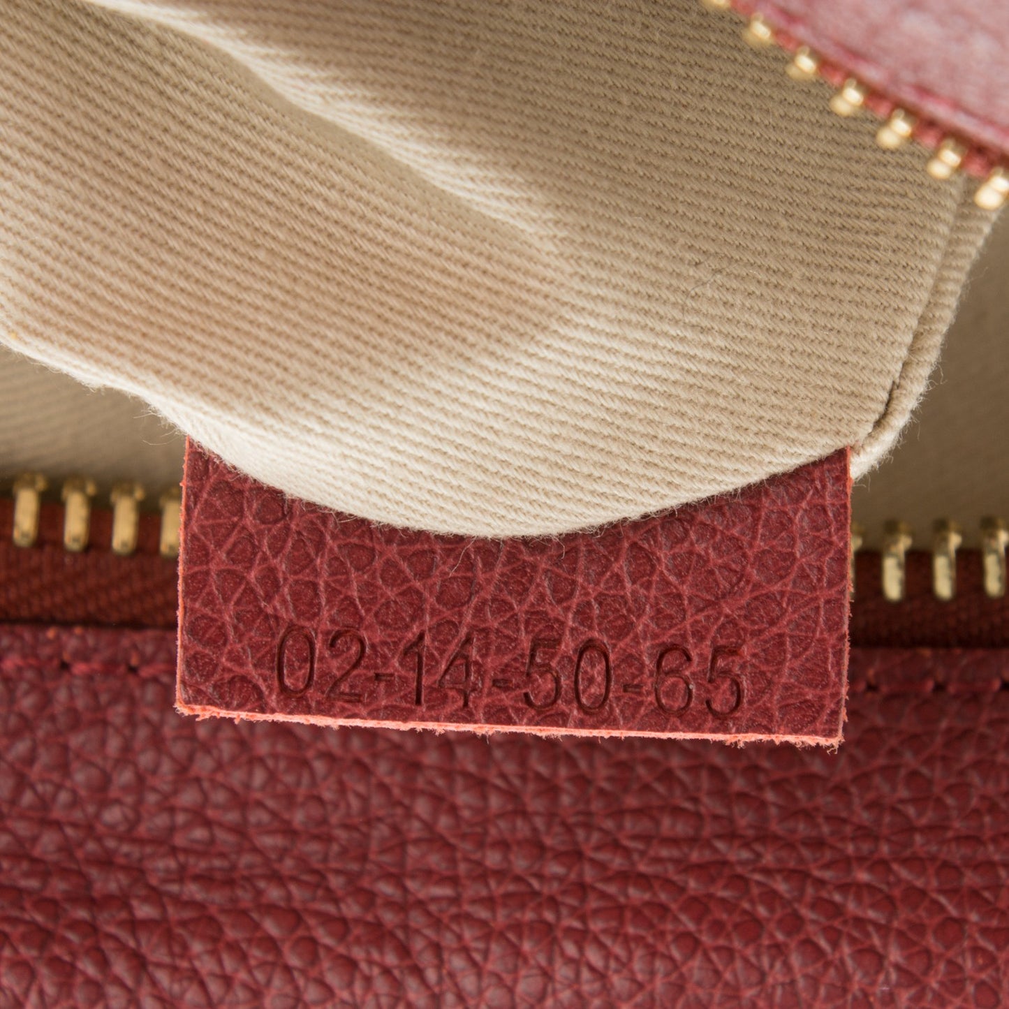 Calfskin Medium Paraty Brick