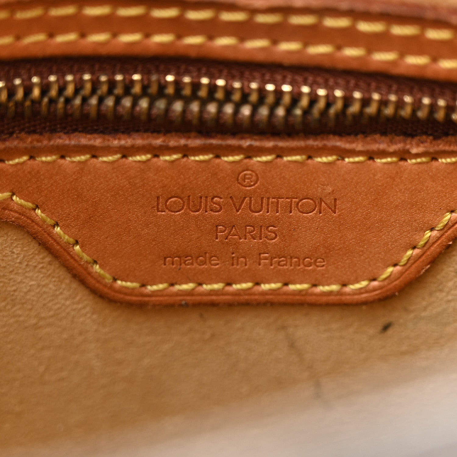 Louis Vuitton Monogram Looping MM 6 of 12
