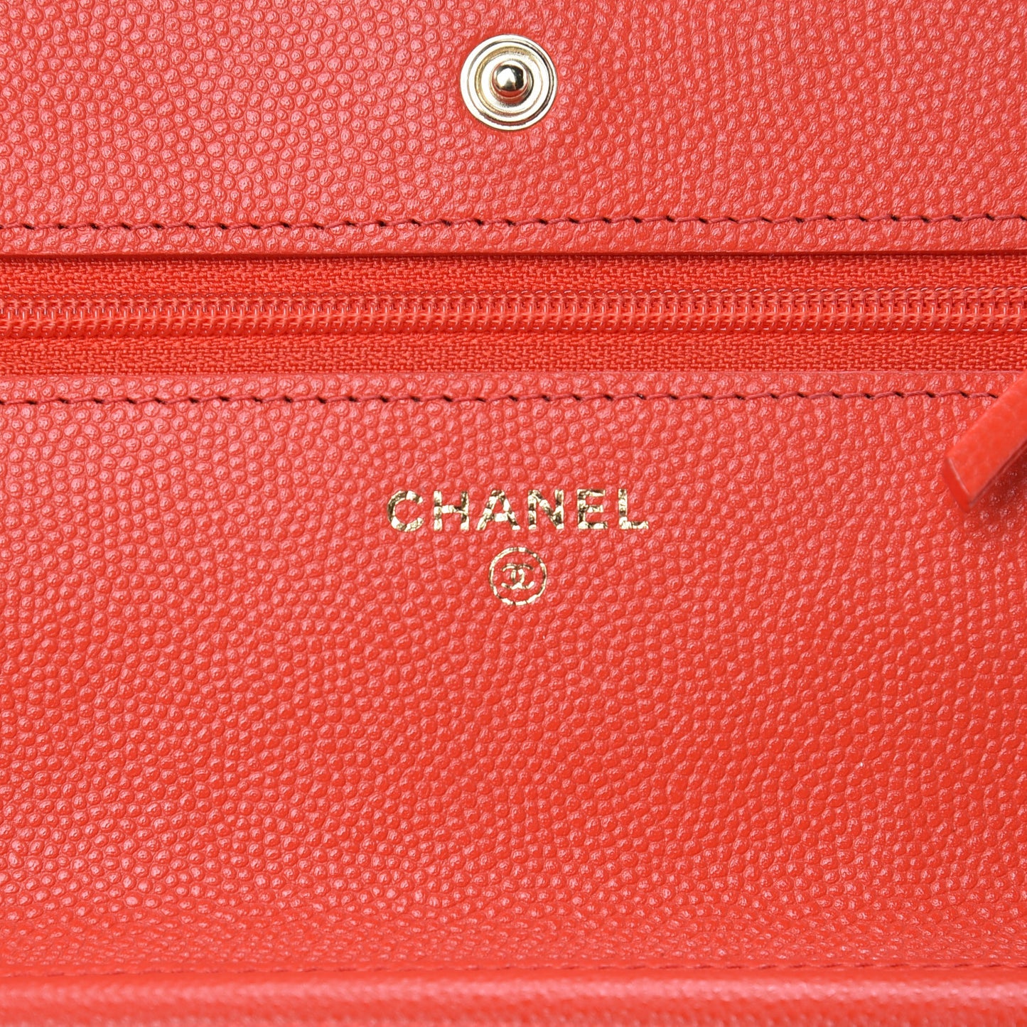 Caviar Quilted Wallet on Chain WOC Red