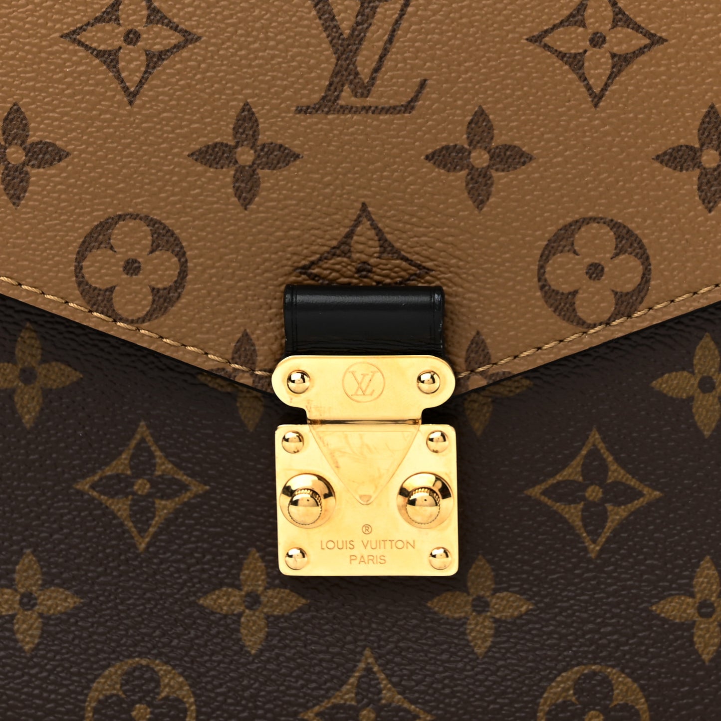Reverse Monogram Pochette Metis