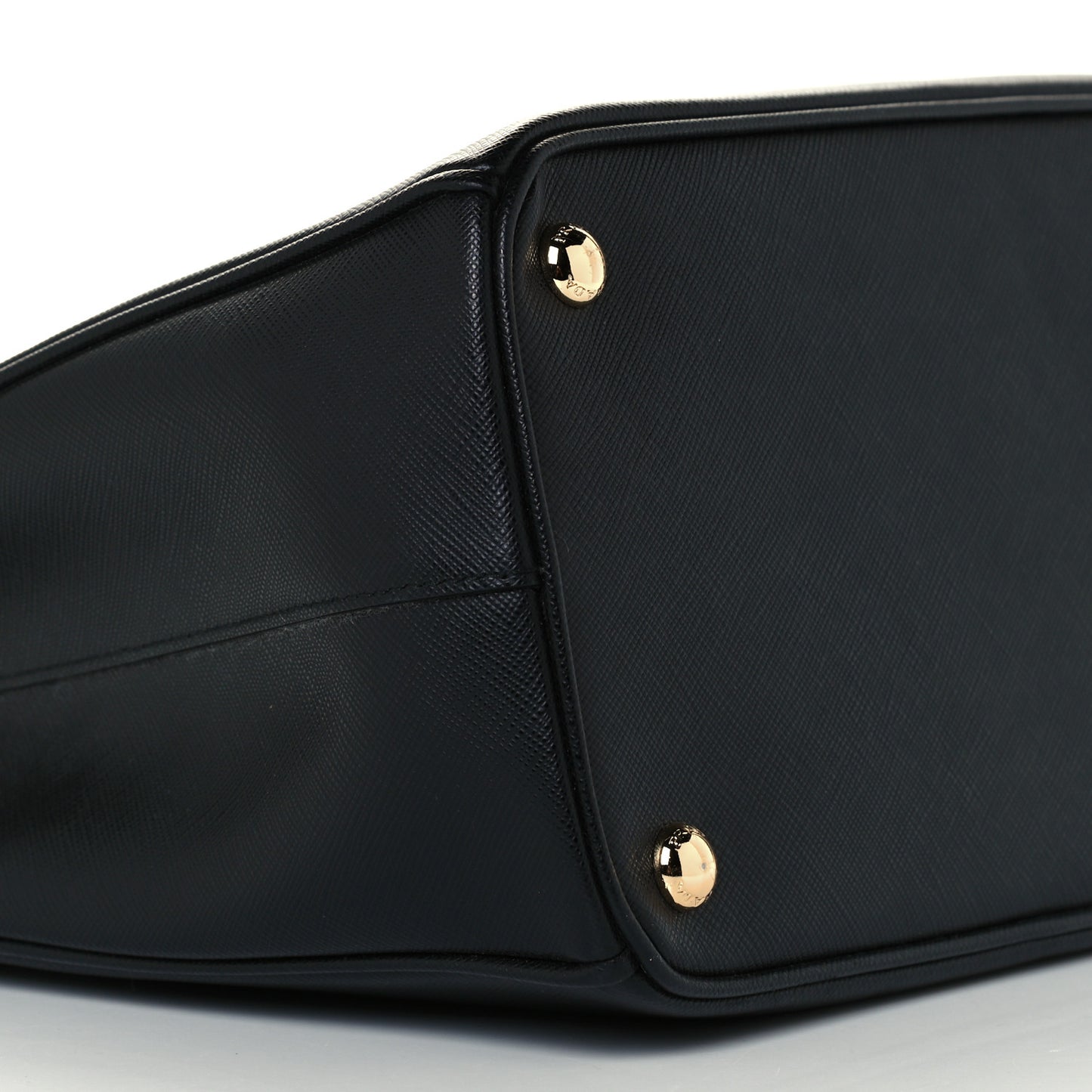Saffiano Lux Medium Tote Black