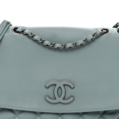 Chanel Distressed Calfskin Hamptons Flap Light Blue 5 of 10