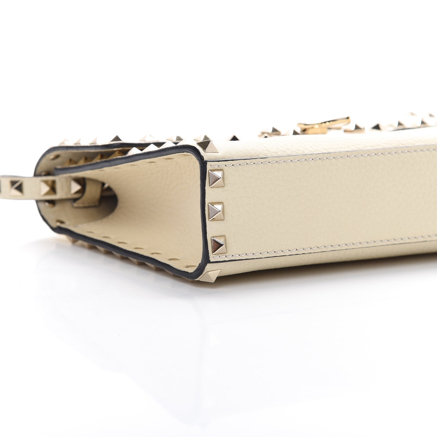 Pebbled Calfskin Medium Rockstud Flip Lock Crossbody Bag Light Ivory