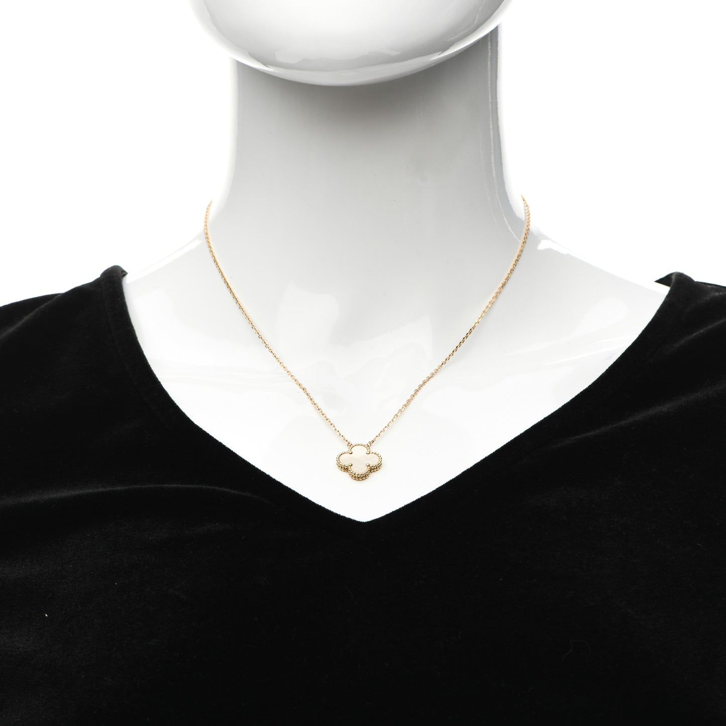 18K Yellow Gold Mother of Pearl Vintage Alhambra Pendant Necklace