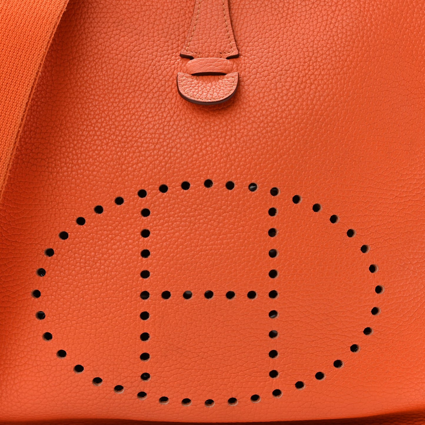 Taurillon Clemence Evelyne III PM Orange