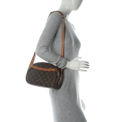 Louis Vuitton Monogram Blois 2 of 5