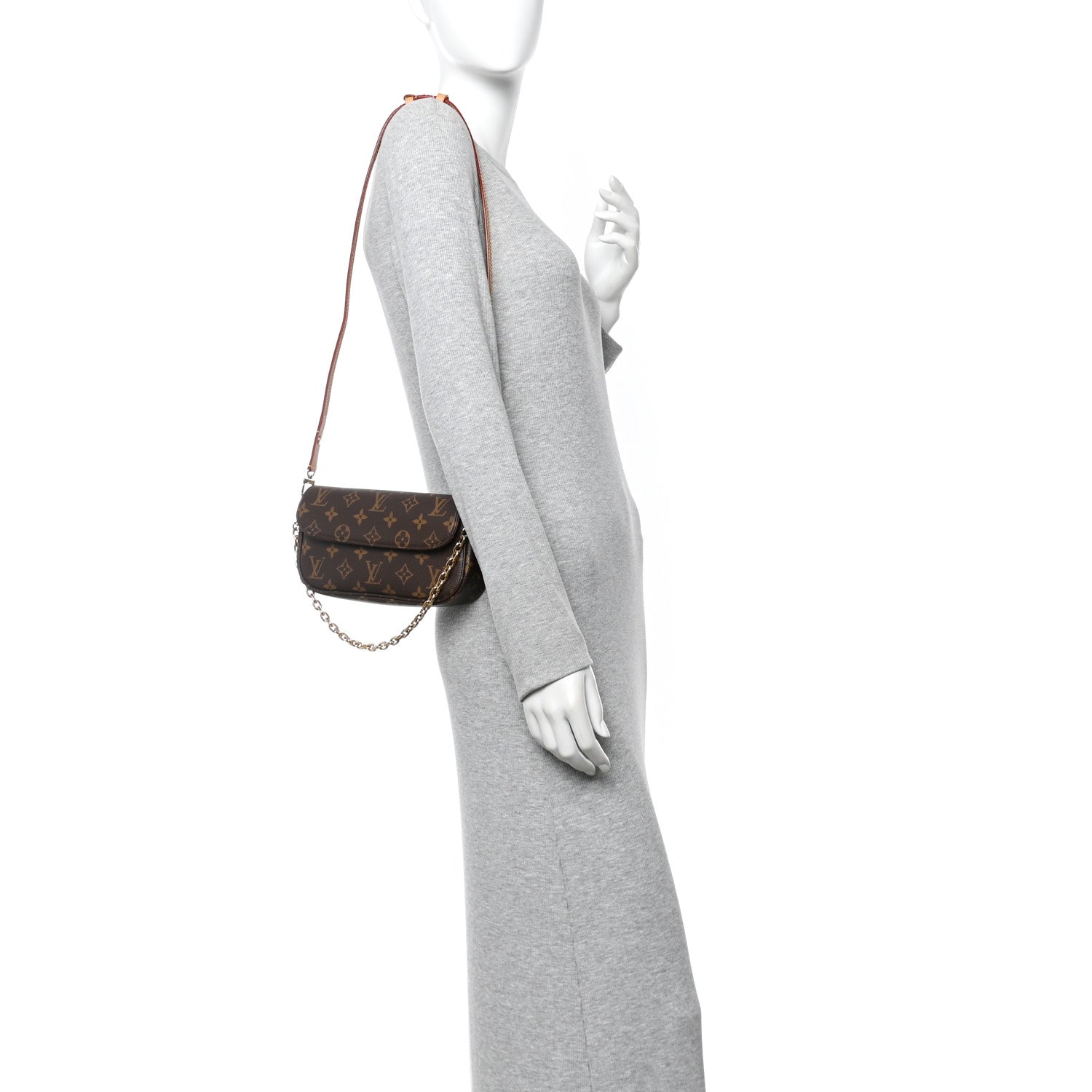 Louis Vuitton Monogram Ivy Wallet On Chain 2 of 9
