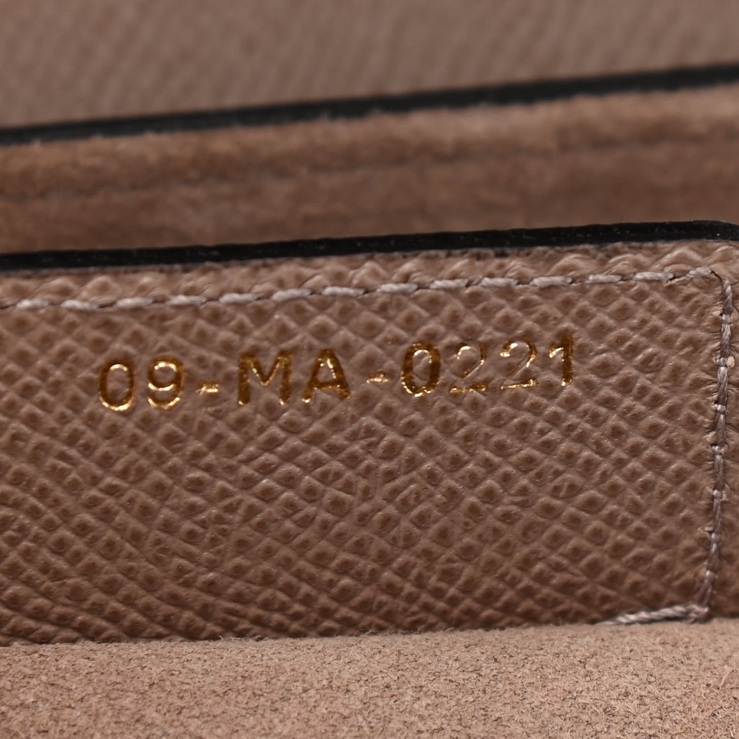 Calfskin Matelasse GG Marmont Chain Wallet Mystic White