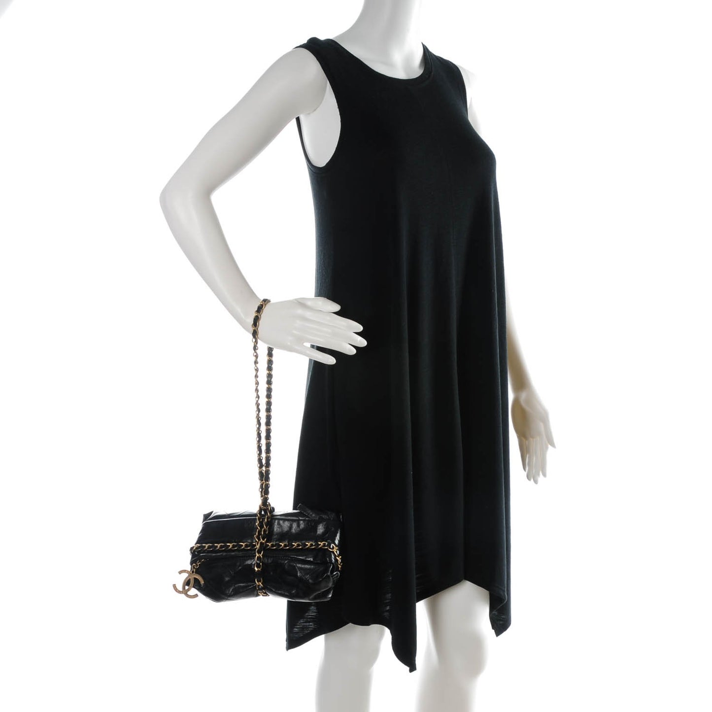 Calfskin Quilted Baluchon Black