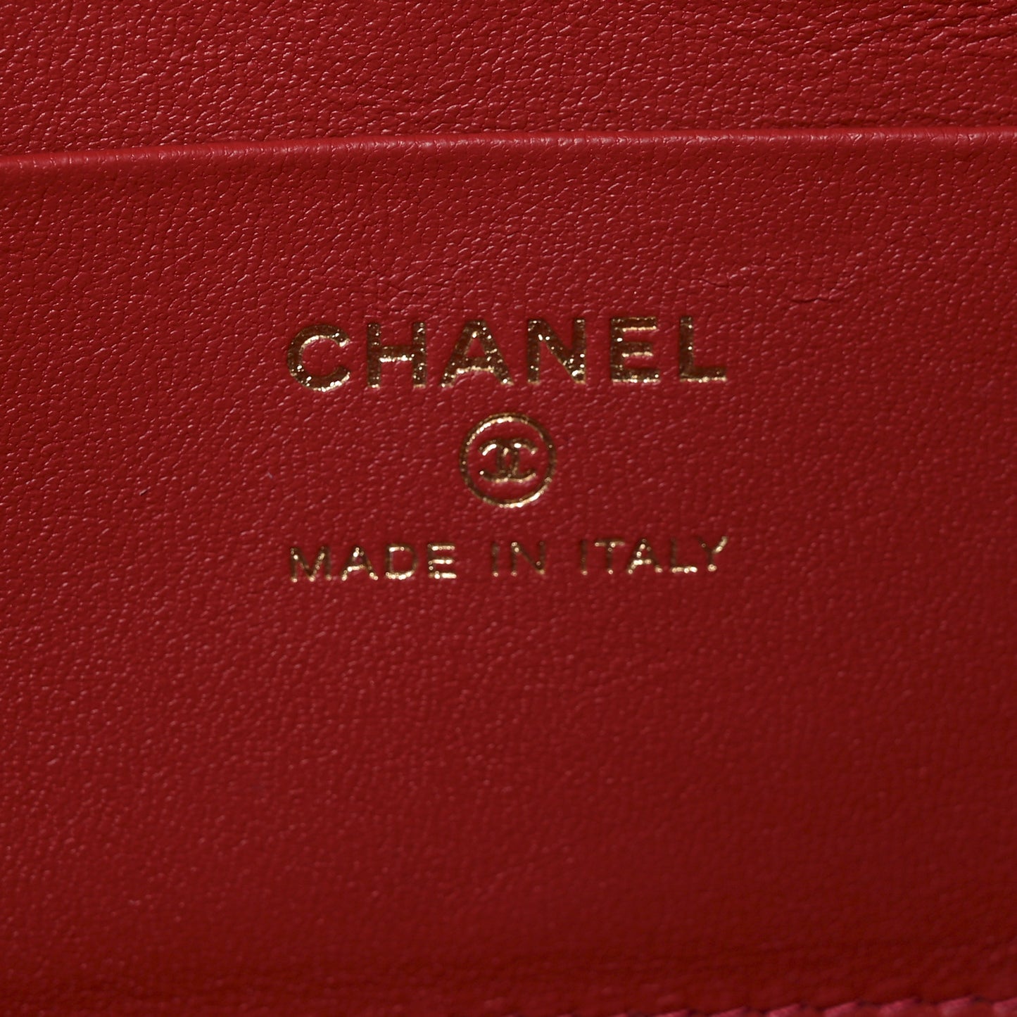 Lambskin Quilted Pearl Crush Belt Bag Black