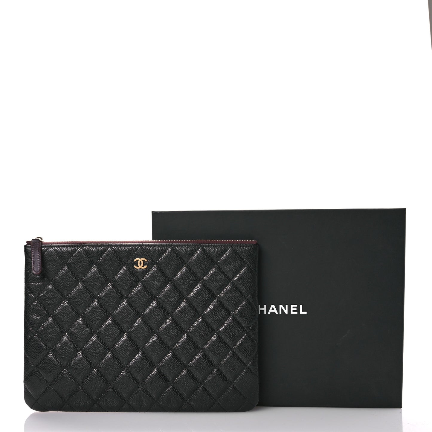Caviar Quilted Medium Cosmetic Case Black