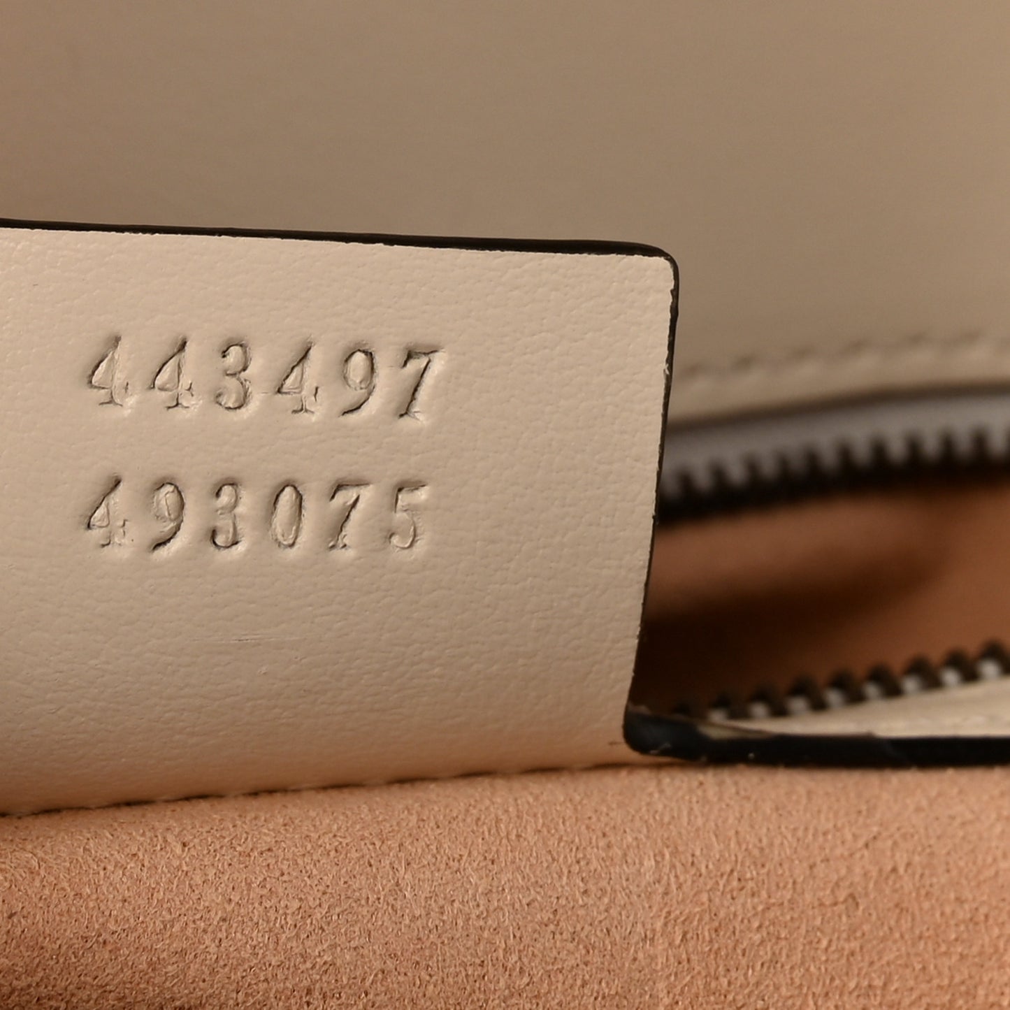 Calfskin Matelasse Small GG Marmont Shoulder Bag White
