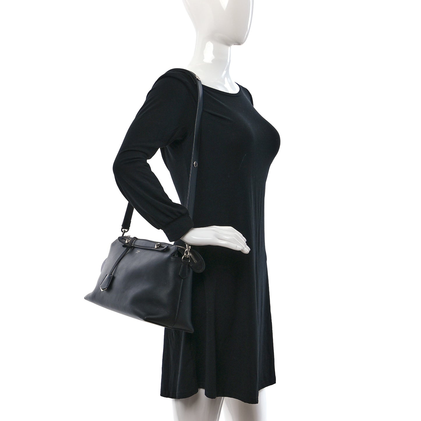 Vitello Dolce Medium By The Way Boston Bag Black