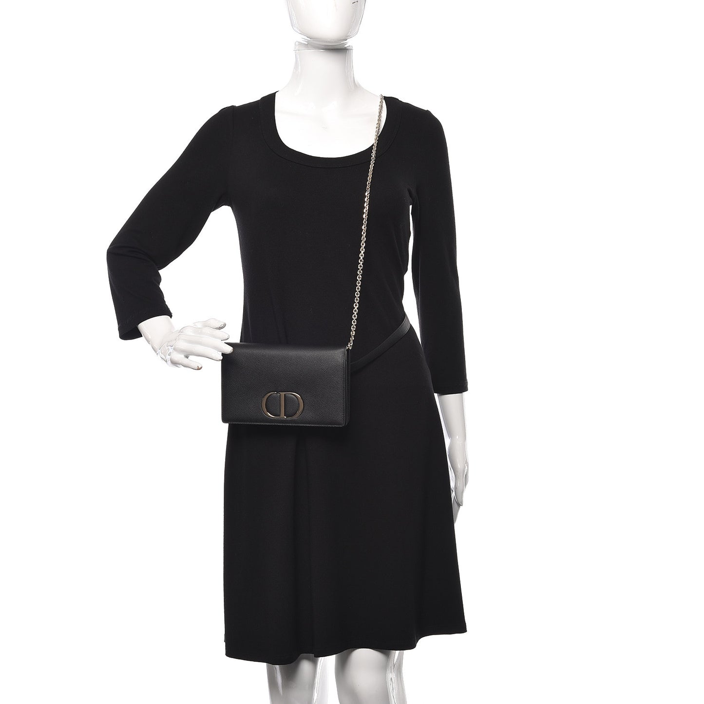 Calfskin 30 Montaigne 2 in 1 Pouch Black