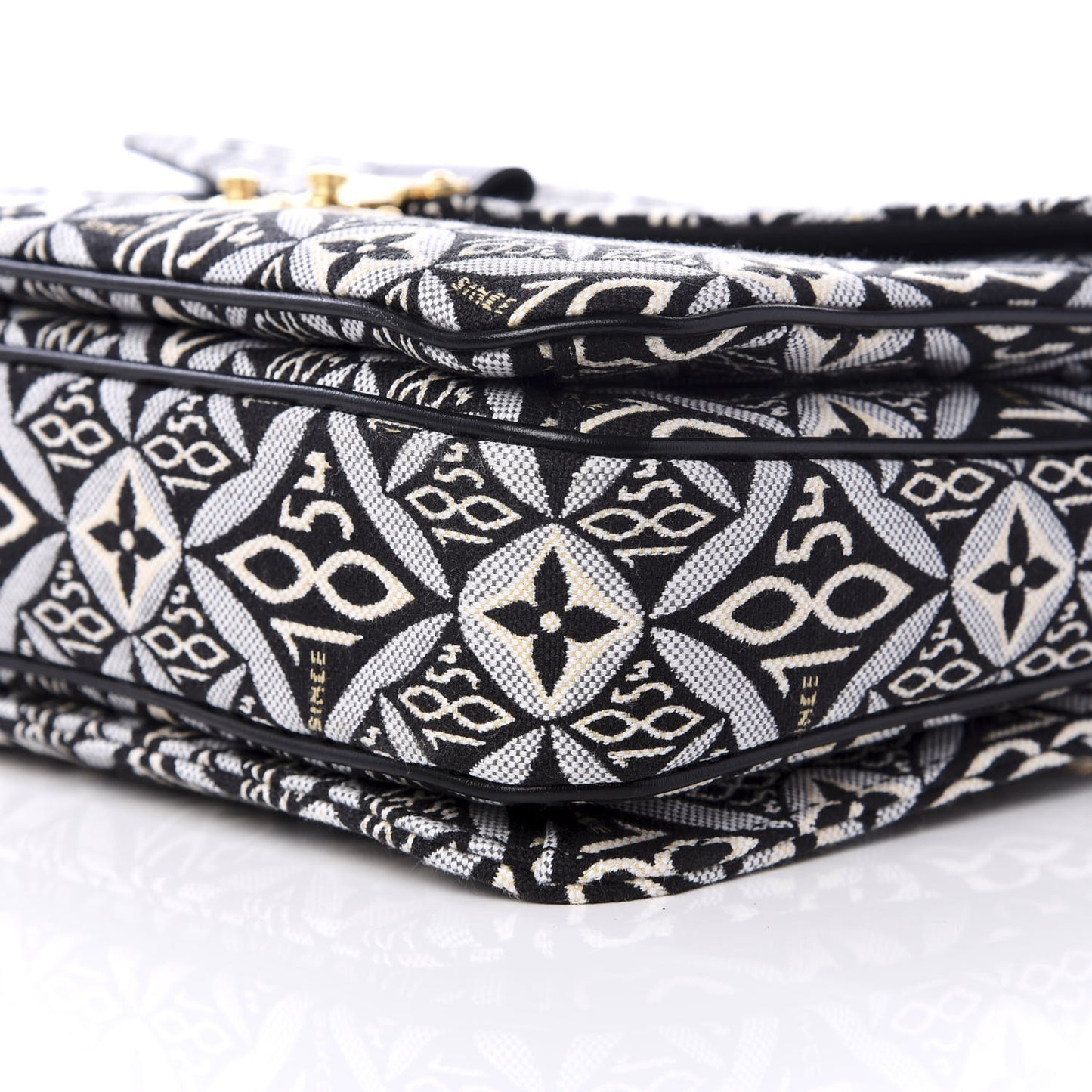 Jacquard Since 1854 Pochette Metis Grey