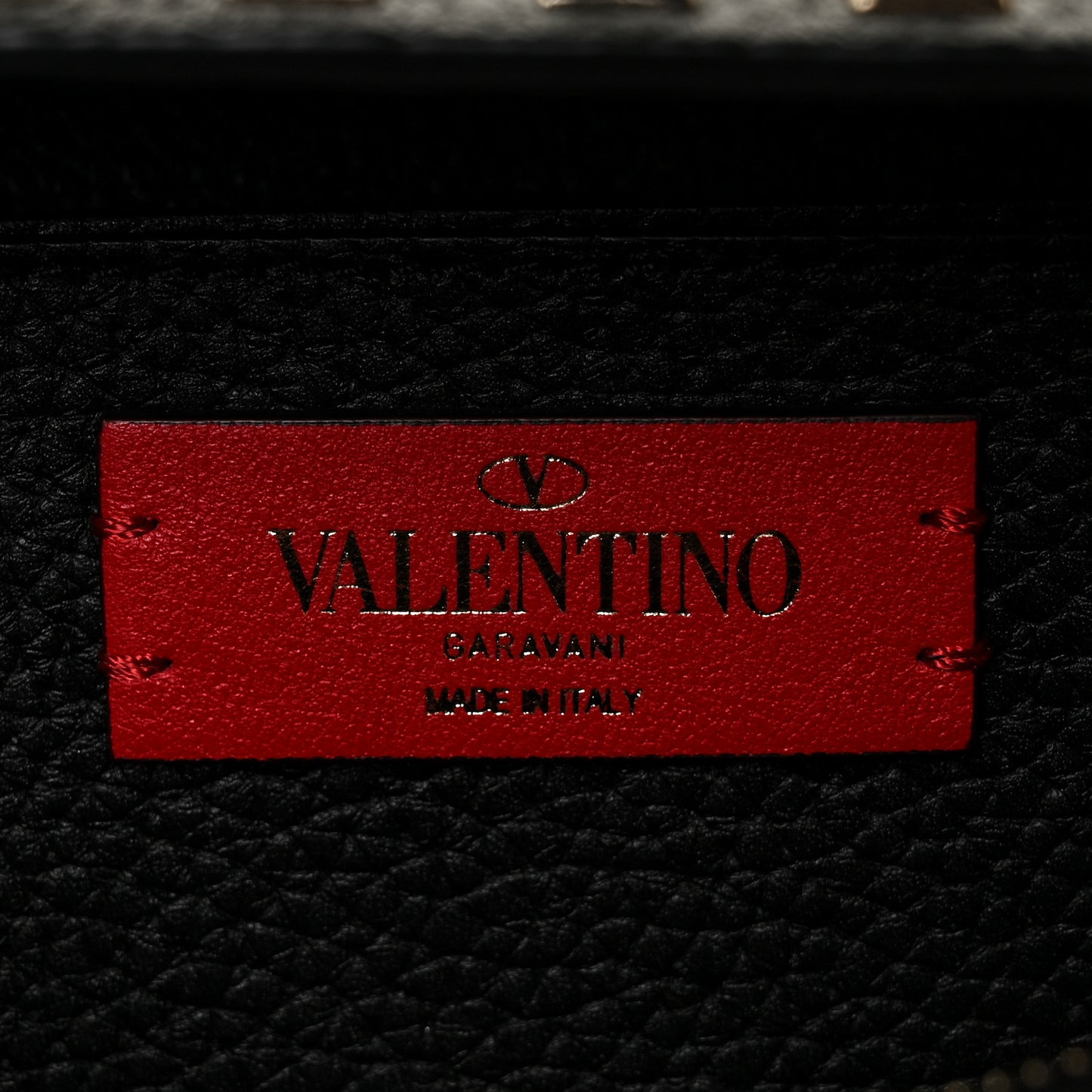 Pebbled Calfskin Rockstud Flap Wallet On Chain Black