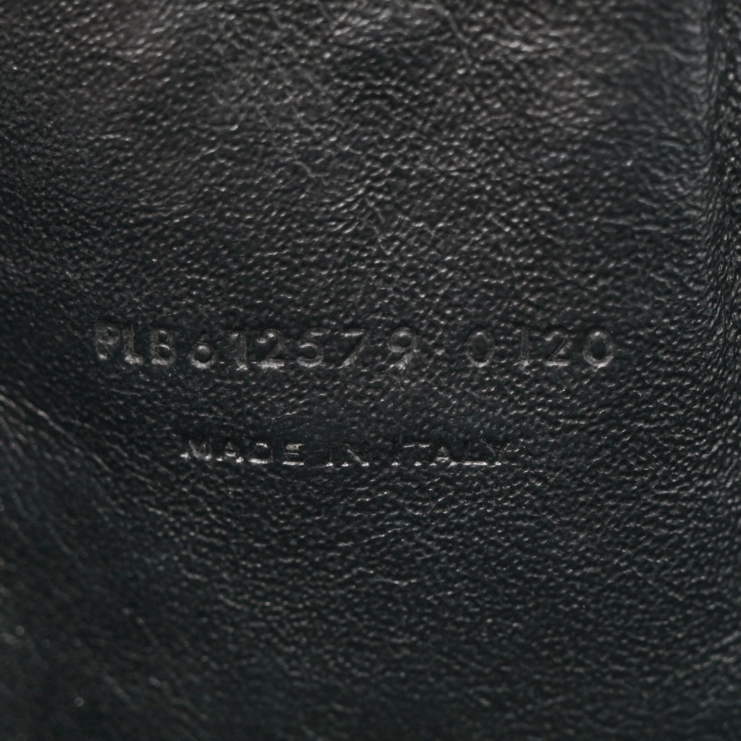 Saint Laurent Grain De Poudre Matelasse Monochrome Monogram Mini Lou Camera Bag Black 7 of 10