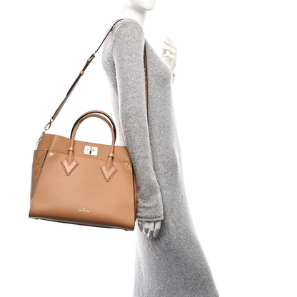 Louis Vuitton Mahina On My Side GM Arizona Beige 2 of 9