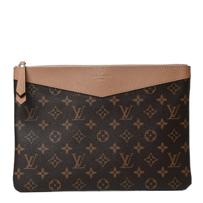 Louis Vuitton Monogram Daily Pouch Sesame 1 of 10